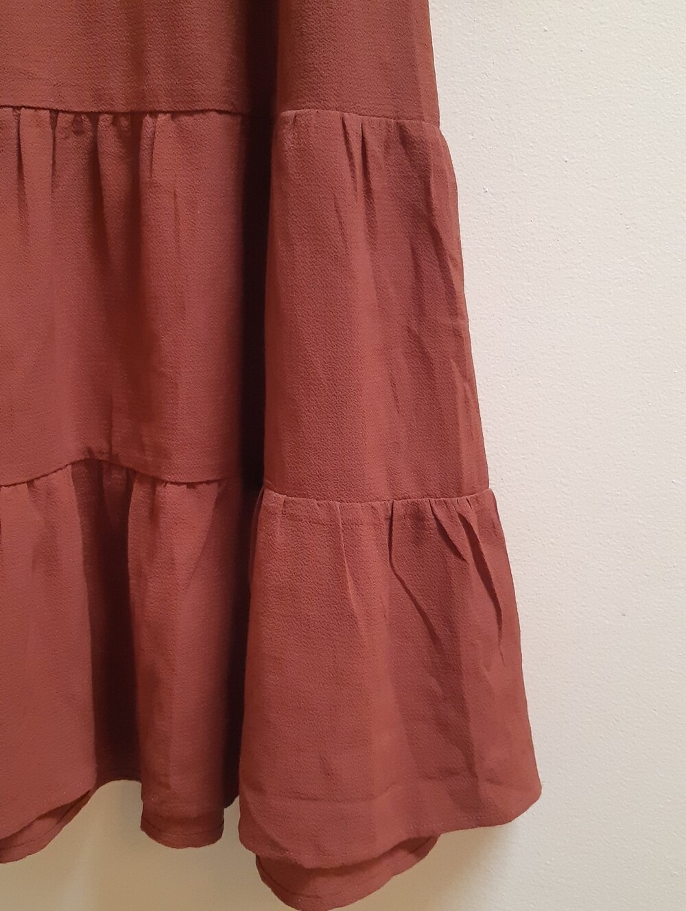 Monteau Los Angeles Tiered Dress in Rusty Brown Size Medium - Picture 4 of 7